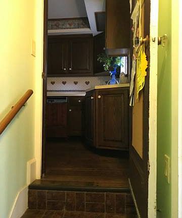 3rd image of 141 Orchard St