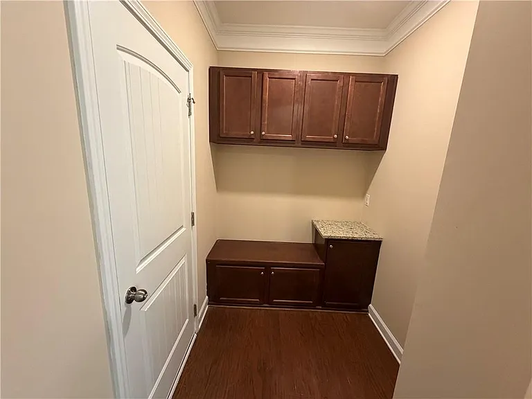 4525 Highfield Dr — Photo 8