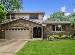 6800 Powell St, Downers Grove, IL 60516