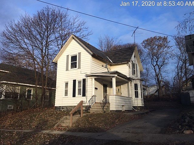 2nd image of 914 Homewild Ave