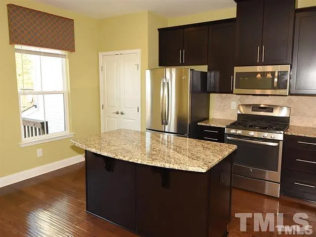 438 Berry Chase Way — Photo 13