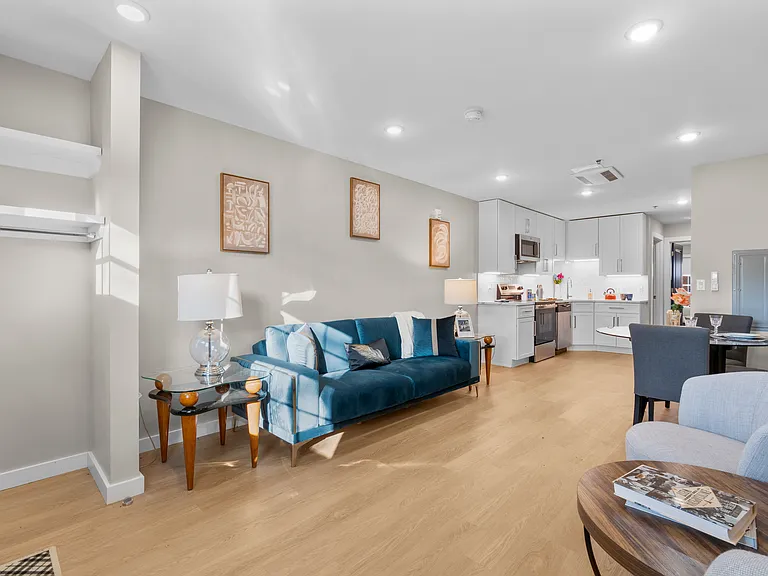 1060 Main St (55+ community) — Photo 4