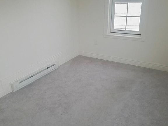 3rd image of 7576 Old Peppers Ferry Loop APT 3