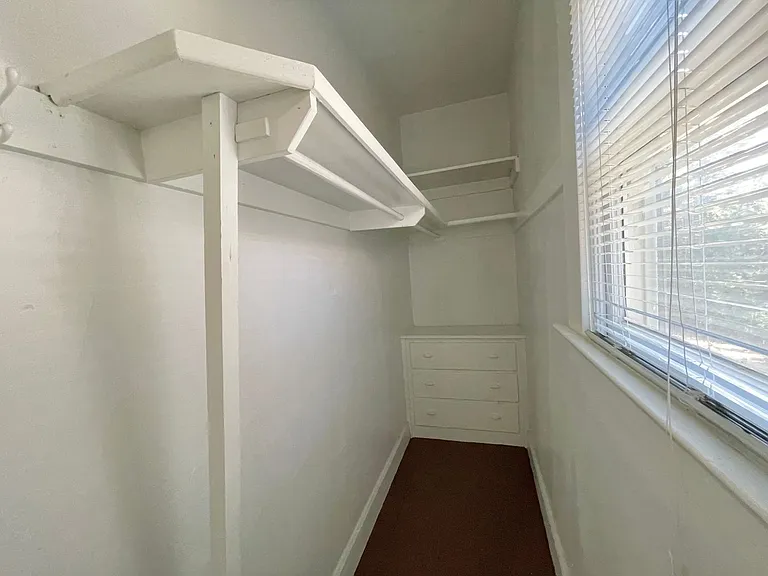 1818 G Street — Photo 11