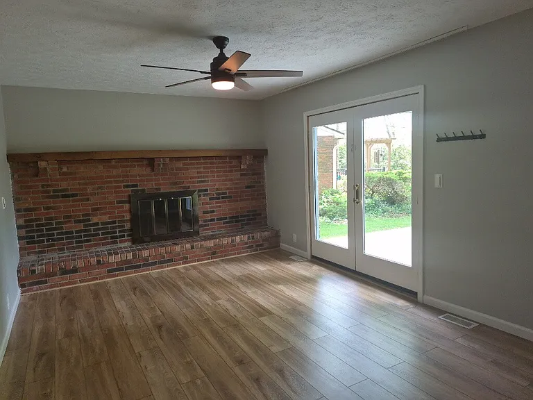 8511 Coran Dr — Photo 8