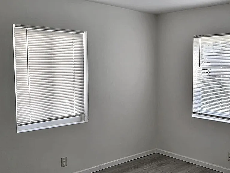 2506 Washington St — Photo 3
