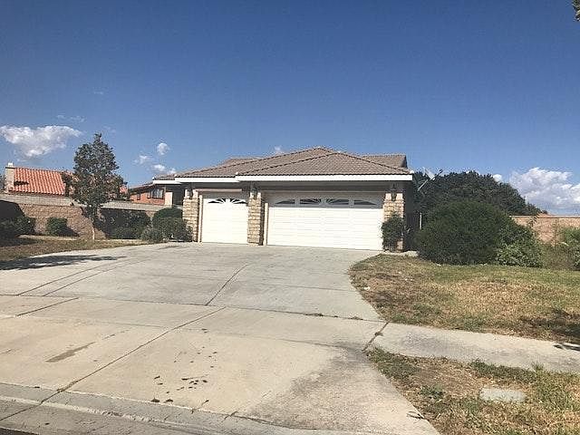 1st image of 16020 Hibiscus St