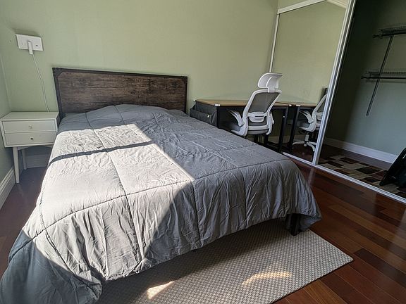 3rd image of 8853 Bandon Dr #1