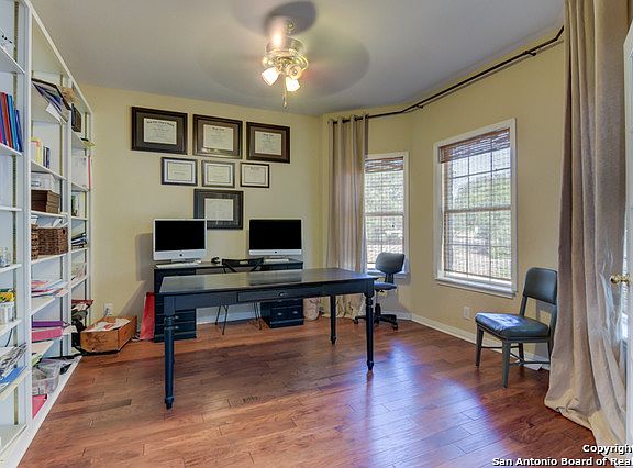 4th image of 118 Canyon Cir