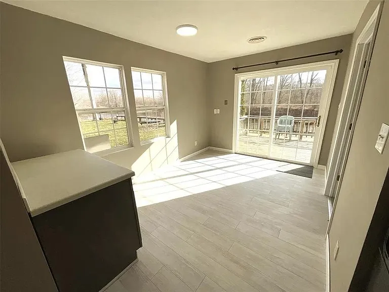 1644 River View Dr — Photo 8