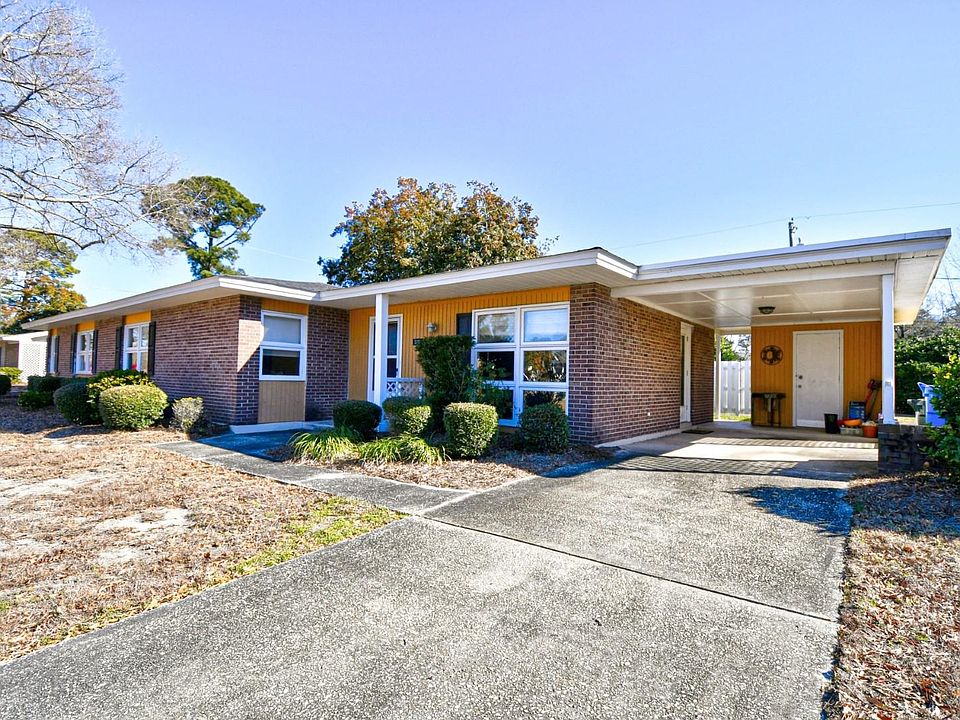 1st image of 536 Redwood Ave. #536