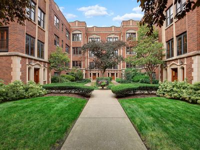 1352 E Madison Park APT 1, Chicago, IL, 60615