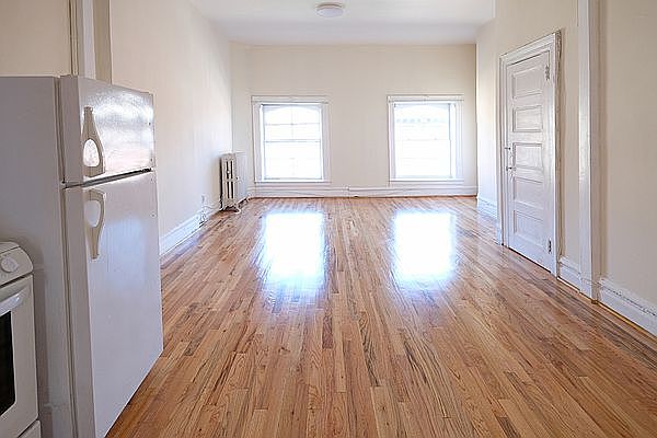 1st image of 138 Montague St #9
