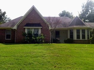8235 Walnut Grove Rd, Cordova, TN 38018