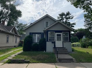 1007 Barrett St, Saint Paul, MN 55103