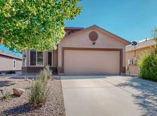 7008 Canyon Cliff Rd NW, Albuquerque, NM 87114