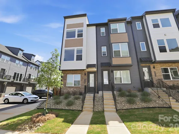 5525 Swaling St, Charlotte, NC 28217