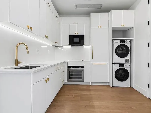 155 Smith Street image 2 of 7