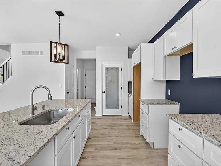8760 Barrington Dr — Photo 23