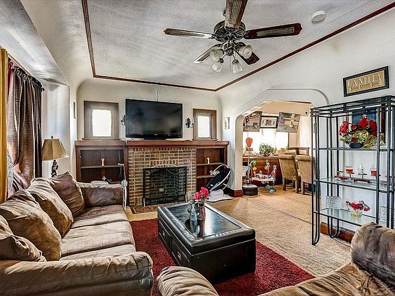5th image of 1137 N 44th St #1139