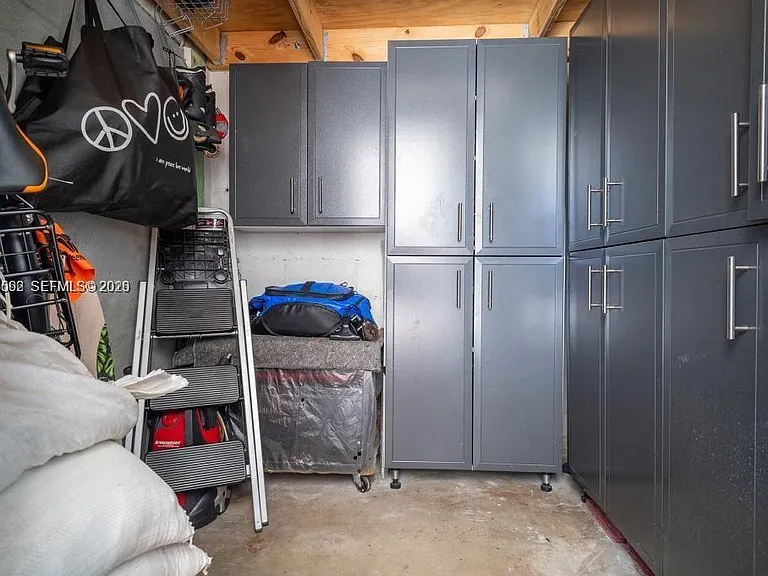 1123 Bay Dr — Photo 31