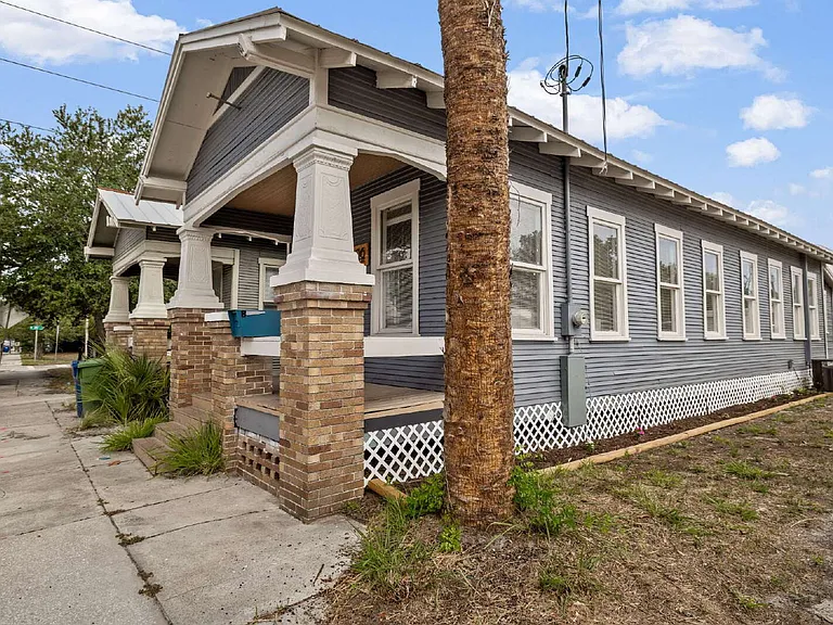 2506 1/2 E Columbus Dr — Photo 23