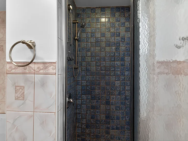 135 Rockwood Pl — Photo 30