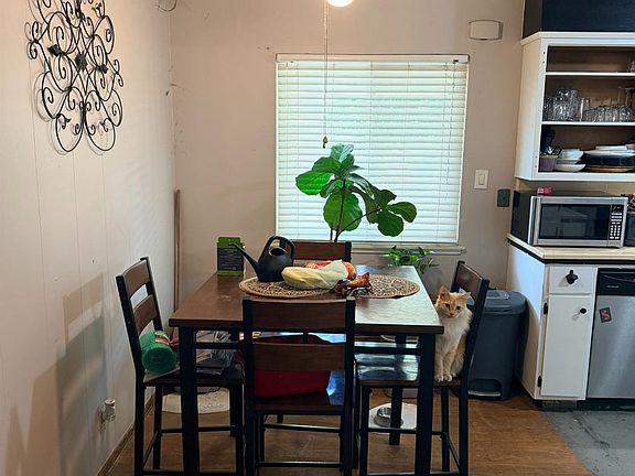 4th image of 4472 Denby Ln