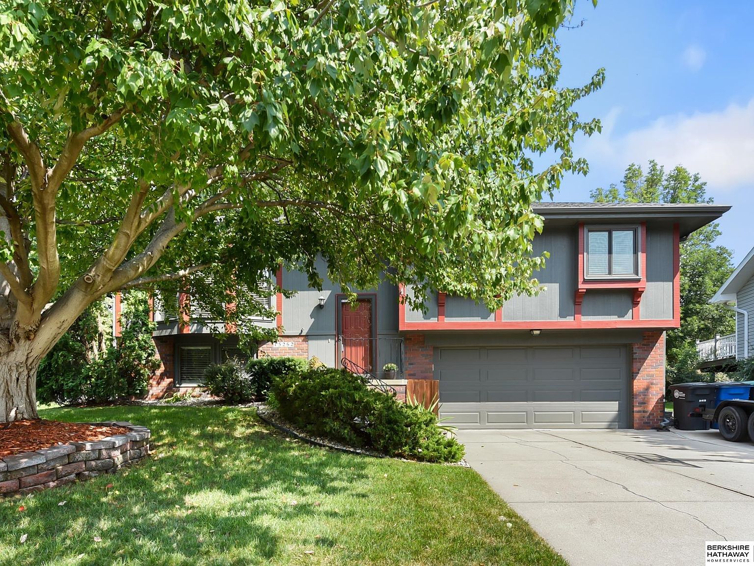 15262 Grover St, Omaha, NE 68144 | Zillow