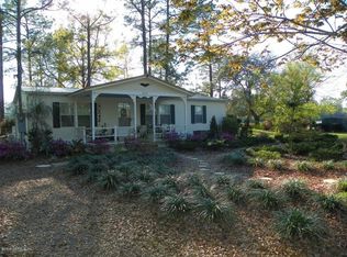 231 Lake Shore Rd, Interlachen, FL 32148