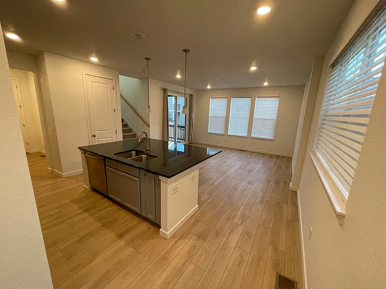 17832 Gallup St — Photo 5