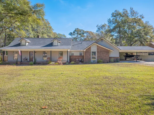 6039 Blueberry Ln, Crestview, FL 32536