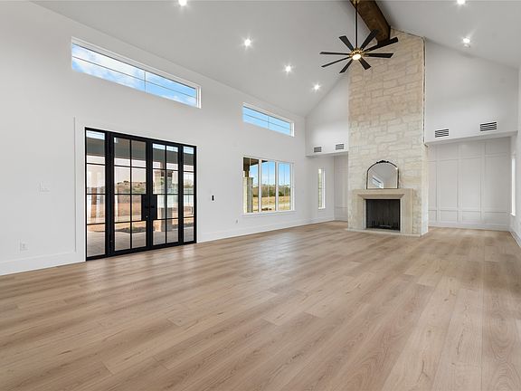 5th image of 2004 Rana Dr