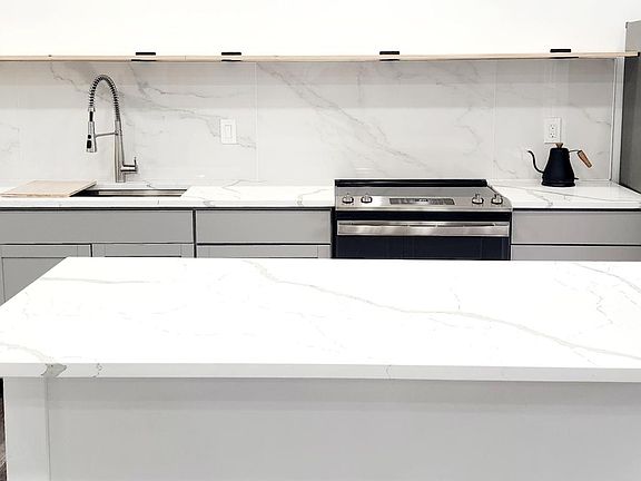 Kitchen quartz island