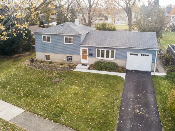 241 Westmere Rd, Des Plaines, IL 60016