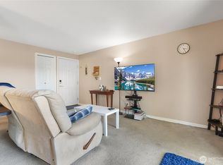 690 NW Atalanta Way APT C102, Oak Harbor, WA