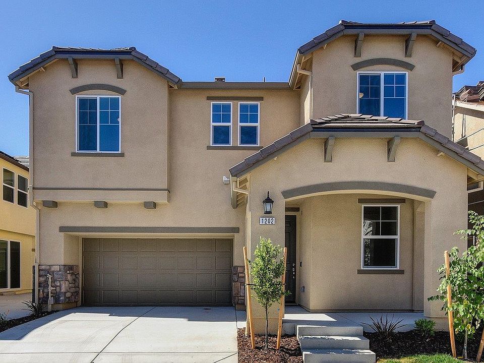 1st image of 1202 Starflower Ln