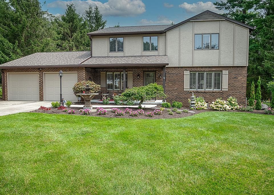 1st image of 1563 Brookpark Dr