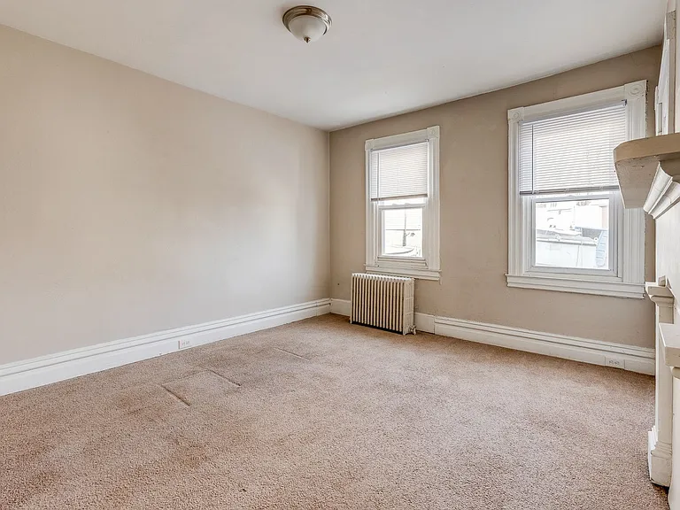 12 E Sycamore St — Photo 16