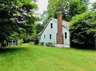 9 Grape Hollow Rd, Holmes, NY 12531