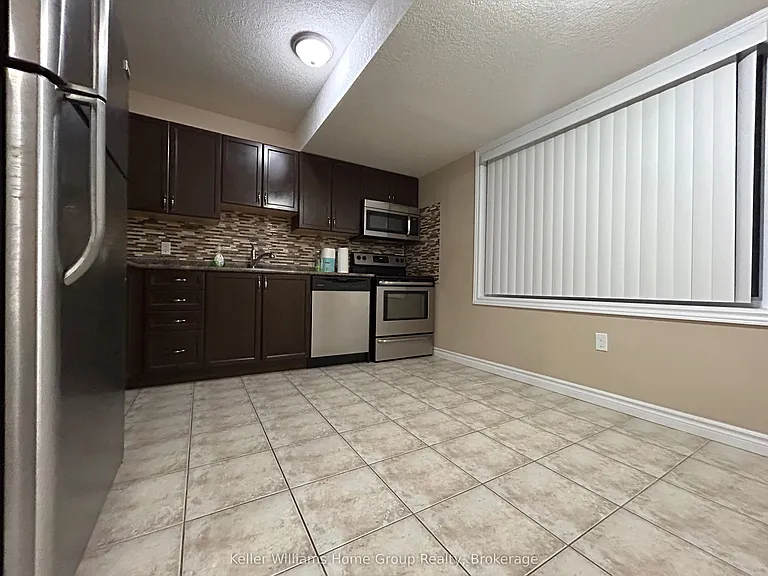 55 Mooregate Cres #13B — Photo 13