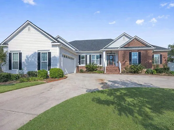 3699 Arbor Run Dr, Valdosta, GA 31605