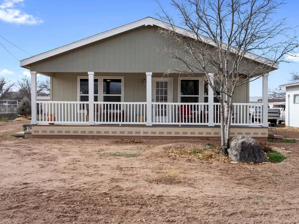 770 Eaton Pl, Bosque Farms, NM 87068