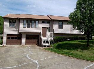 2306 Boardwalk, Marietta, GA