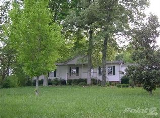 240 E Piney Rd, Dickson, TN 37055