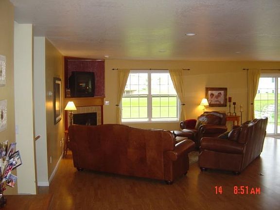 3rd image of 1302 32nd St