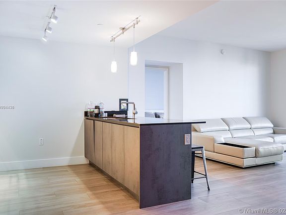 5th image of 1010 Brickell Ave Unit 4602