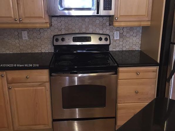 4524 SW 54th St APT 502