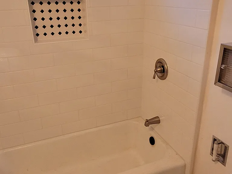 25250 Lodge Rd #B — Photo 8
