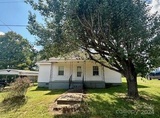 3076 Lightview Ln, Lincolnton, NC 28092